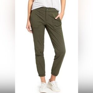 Athleta Trekkie jogger